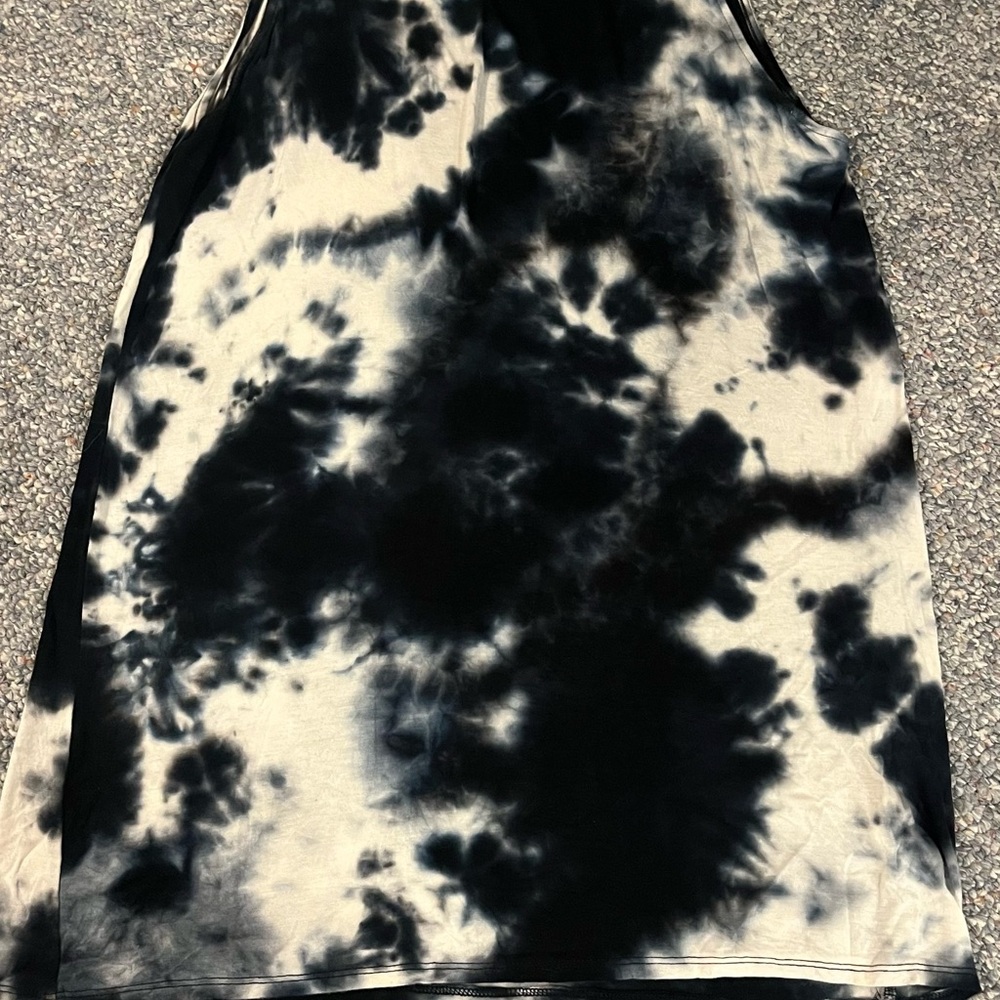 Black and White Tie-Dye Tank Top